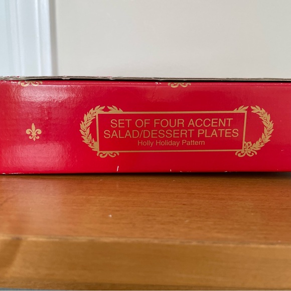 Set of 4 Accent/Salad/Dessert plates - Picture 8 of 9